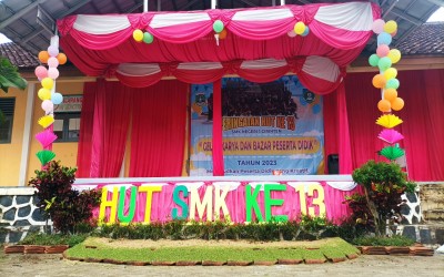Menyambut HUT Ke-13 SMKN 1 Cirinten